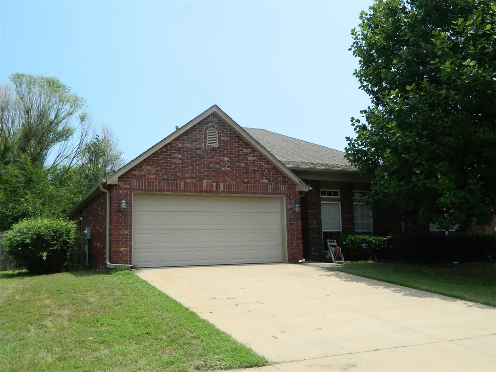 9803 100th EastAvenue Owasso, OK 74055