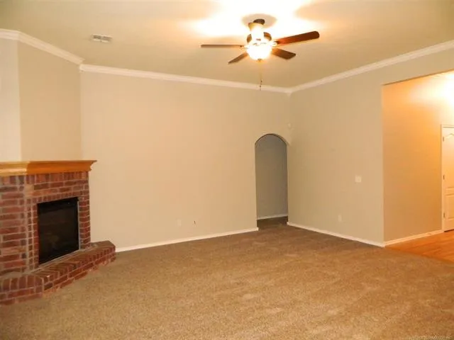 9803 100th EastAvenue Owasso, OK 74055