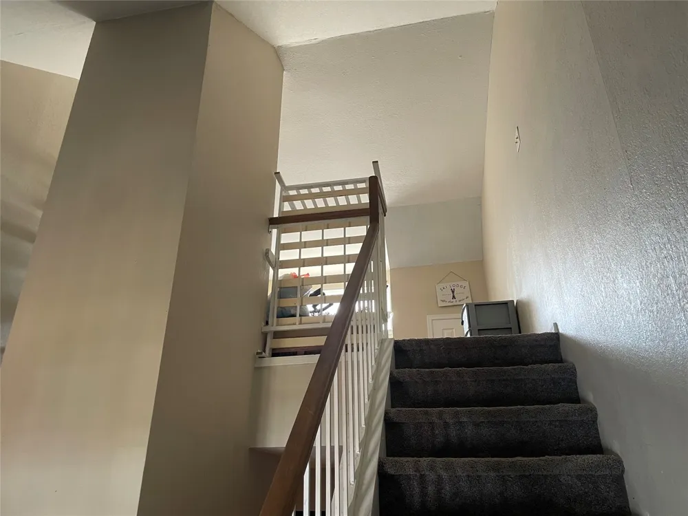 1802 E 66th Place #F207 Tulsa, OK 74136