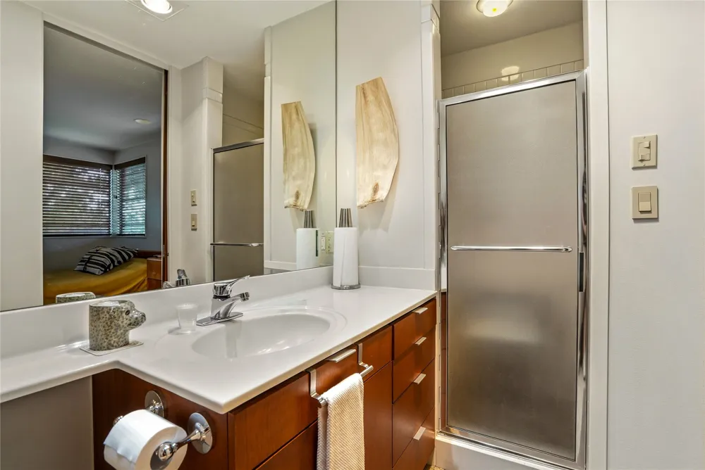 2624 E 33rd Street Tulsa, OK 74105