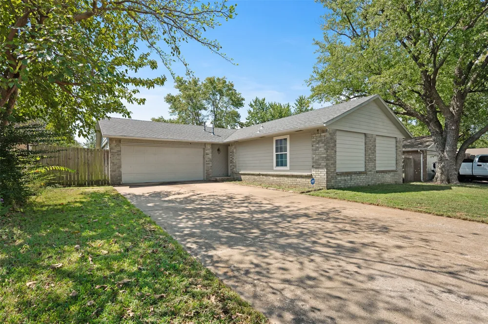 1372 E 142nd Street Glenpool, OK 74033
