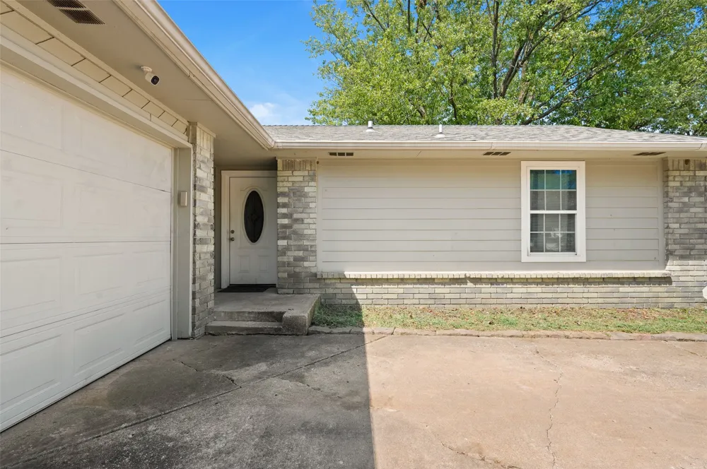1372 E 142nd Street Glenpool, OK 74033