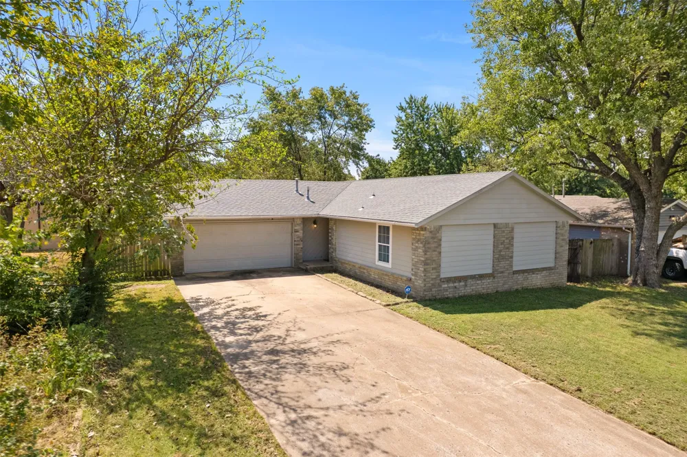 1372 E 142nd Street Glenpool, OK 74033