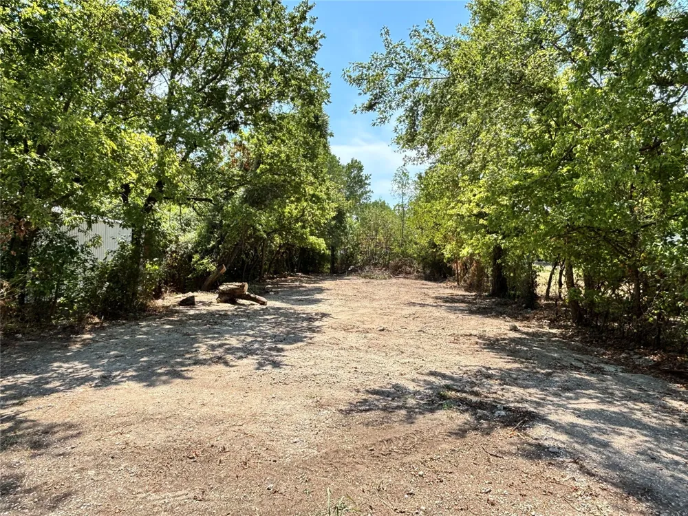 5524 E Tecumseh Street Tulsa, OK 74115