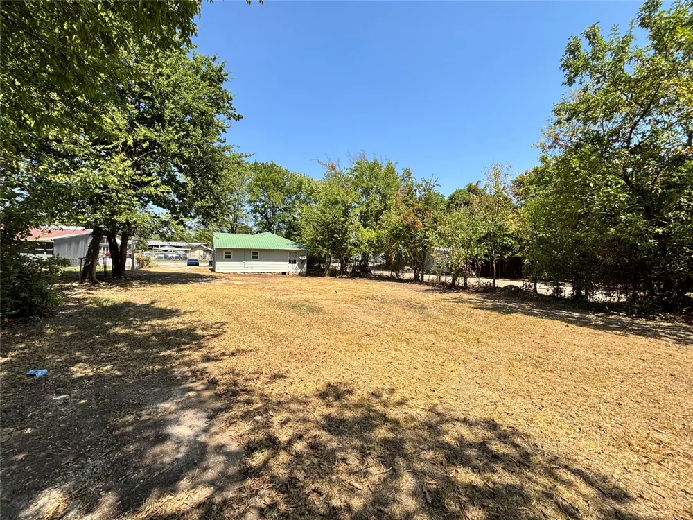 5524 E Tecumseh Street Tulsa, OK 74115