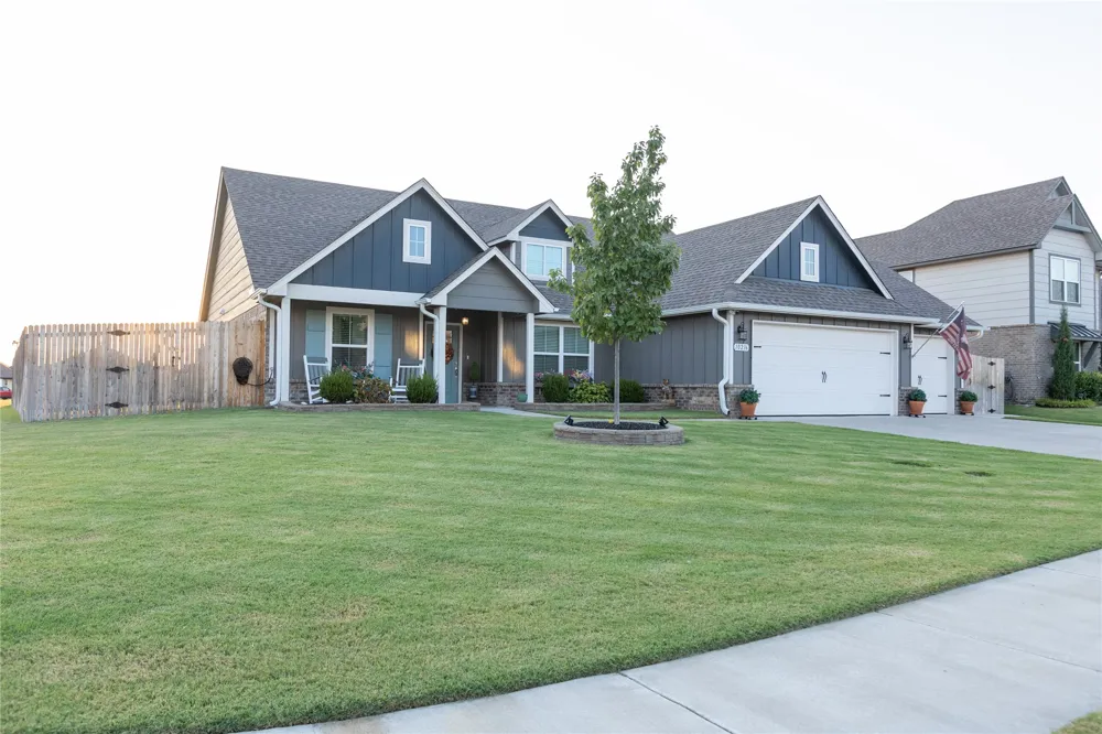 10216 S 232nd Avenue E Broken Arrow, OK 74014