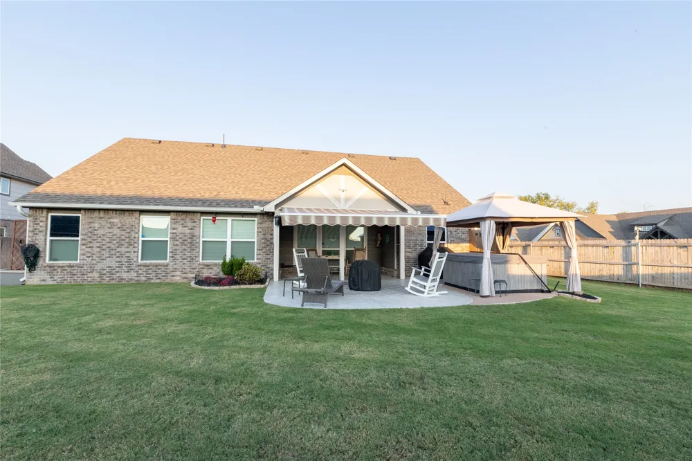 10216 S 232nd Avenue E Broken Arrow, OK 74014