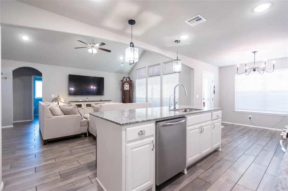 10216 S 232nd Avenue E Broken Arrow, OK 74014