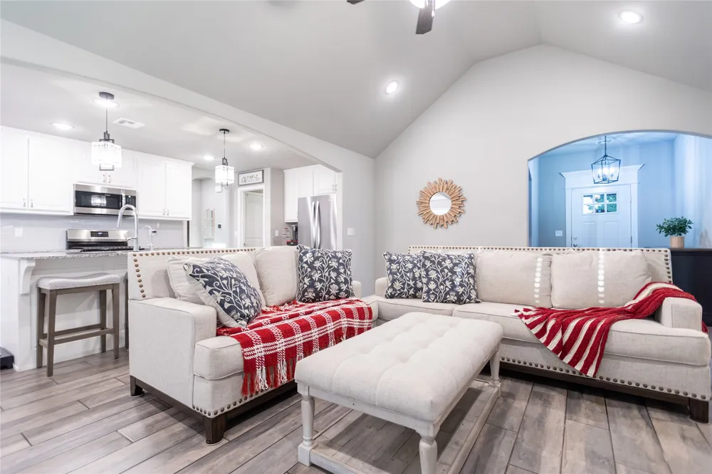10216 S 232nd Avenue E Broken Arrow, OK 74014