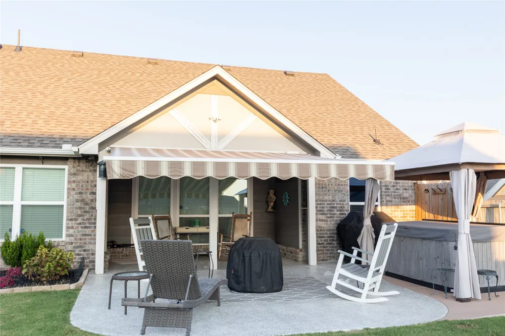 10216 S 232nd Avenue E Broken Arrow, OK 74014