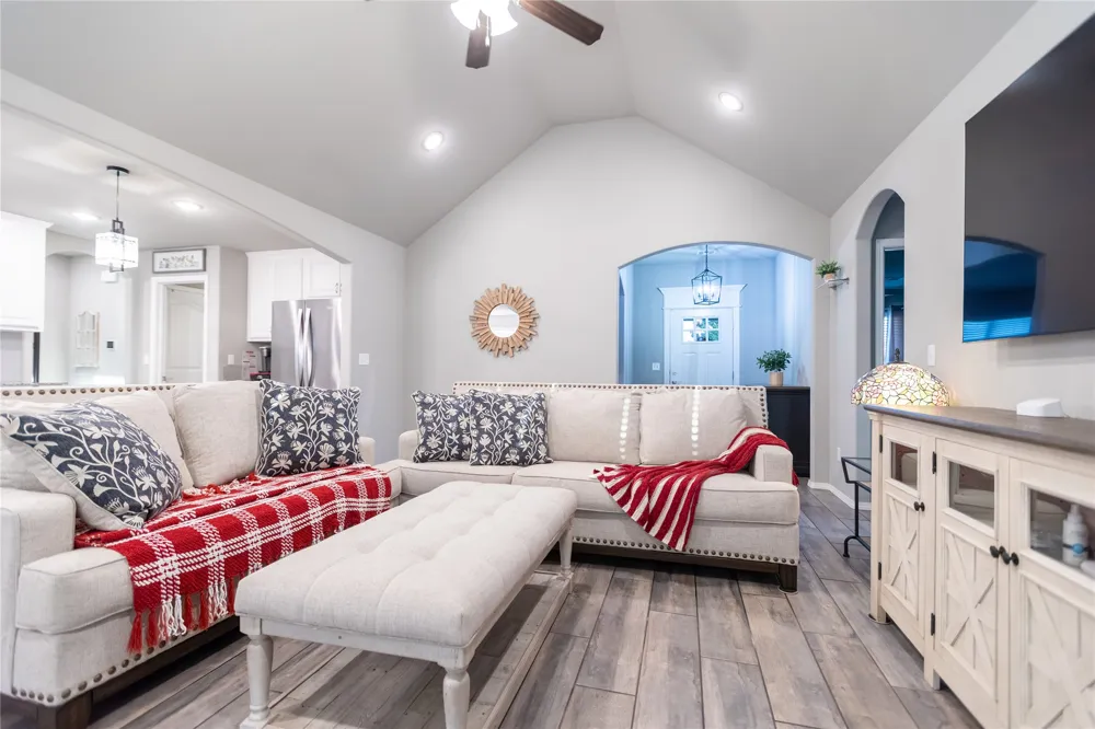 10216 S 232nd Avenue E Broken Arrow, OK 74014