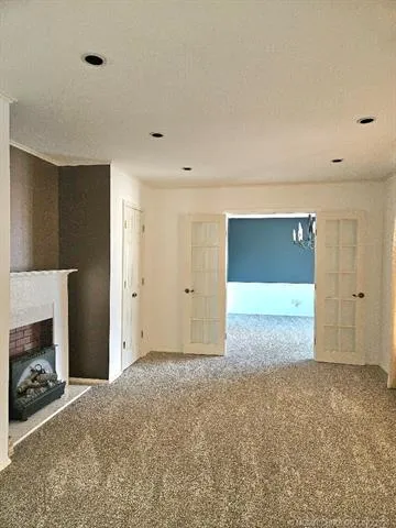 6008 E 56th Place Tulsa, OK 74135