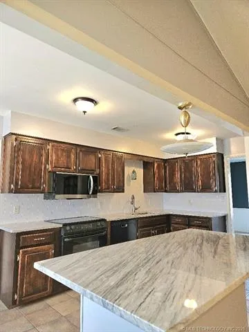 6008 E 56th Place Tulsa, OK 74135