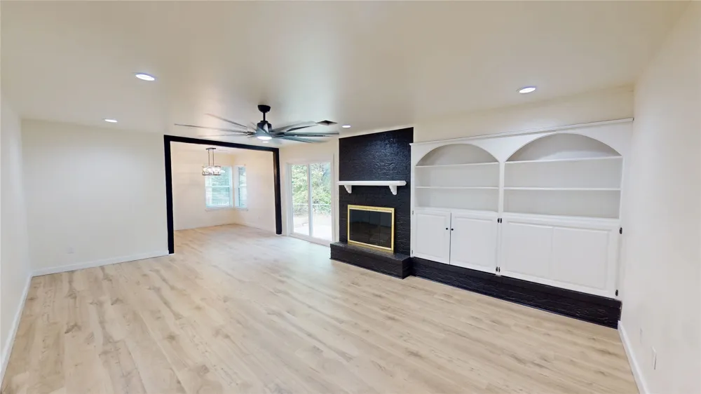 206 Crownpoint Drive Ada, OK 74820