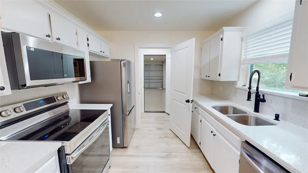 206 Crownpoint Drive Ada, OK 74820