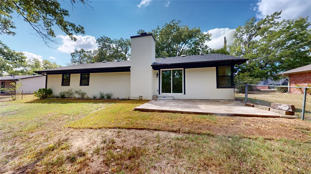 206 Crownpoint Drive Ada, OK 74820
