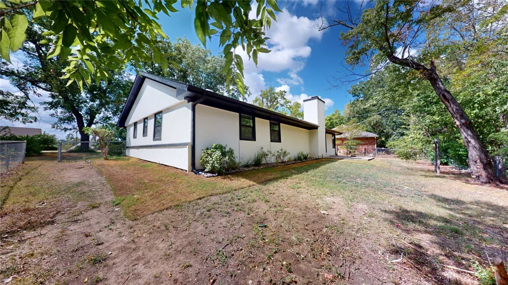206 Crownpoint Drive Ada, OK 74820