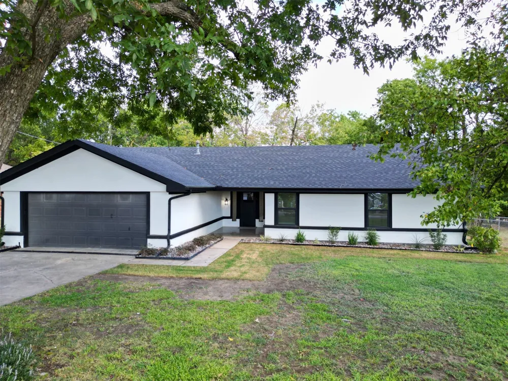 206 Crownpoint Drive Ada, OK 74820