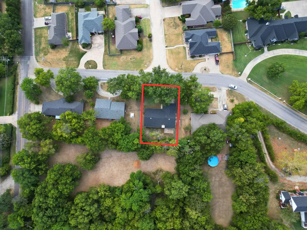 206 Crownpoint Drive Ada, OK 74820
