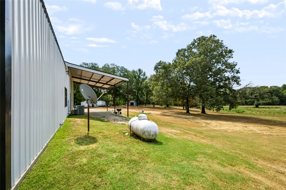3607 S Half Bank Road Atoka, OK 74525