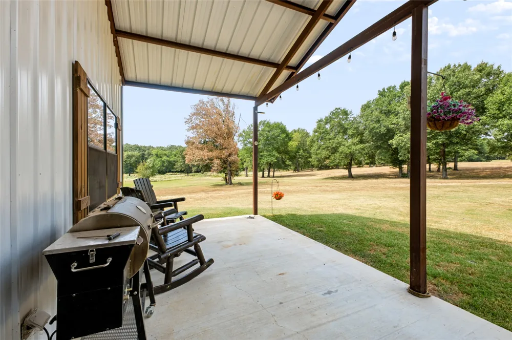 3607 S Half Bank Road Atoka, OK 74525