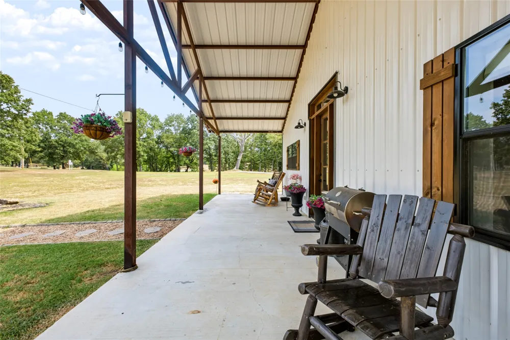 3607 S Half Bank Road Atoka, OK 74525