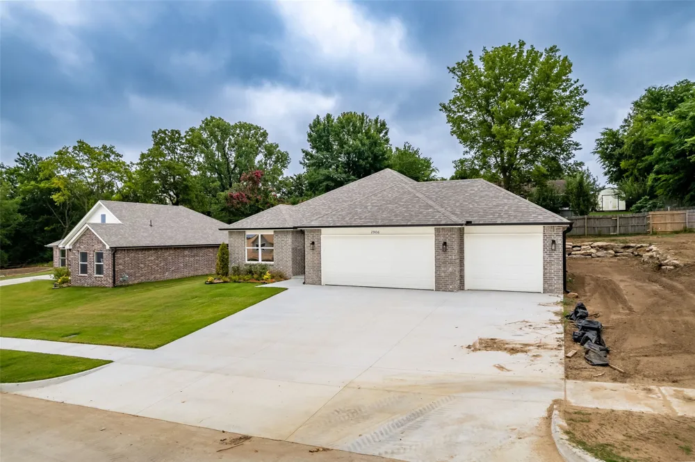 27436 E 125th Place S Coweta, OK 74429