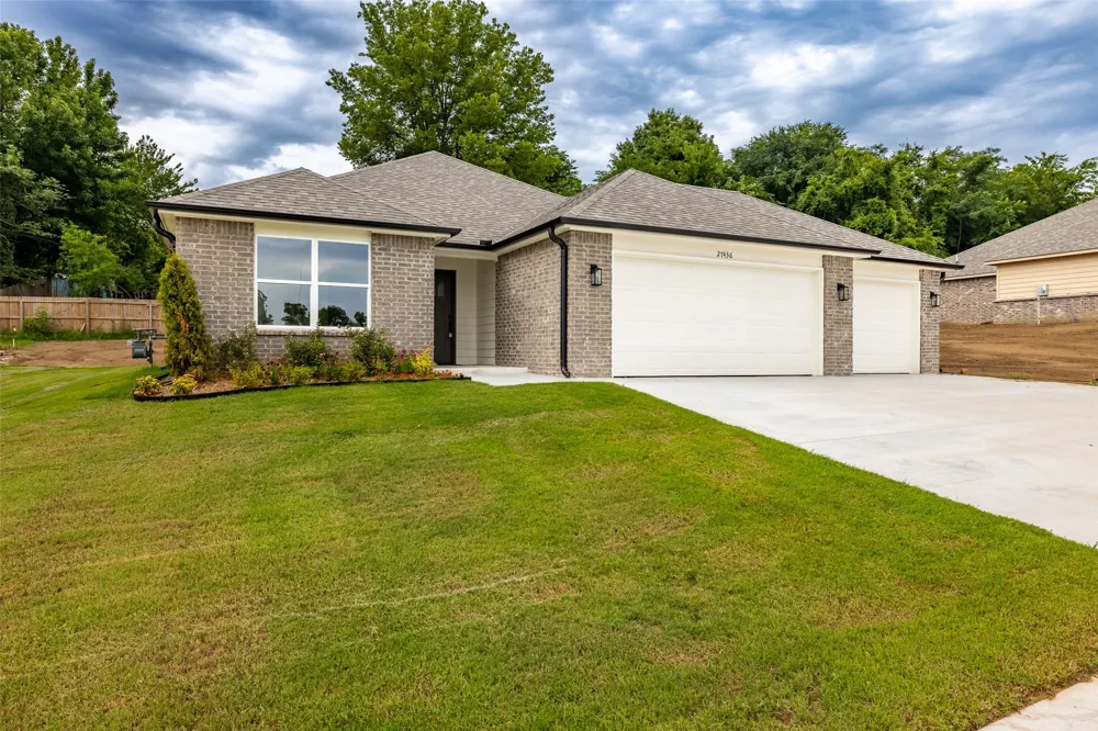 27436 E 125th Place S Coweta, OK 74429