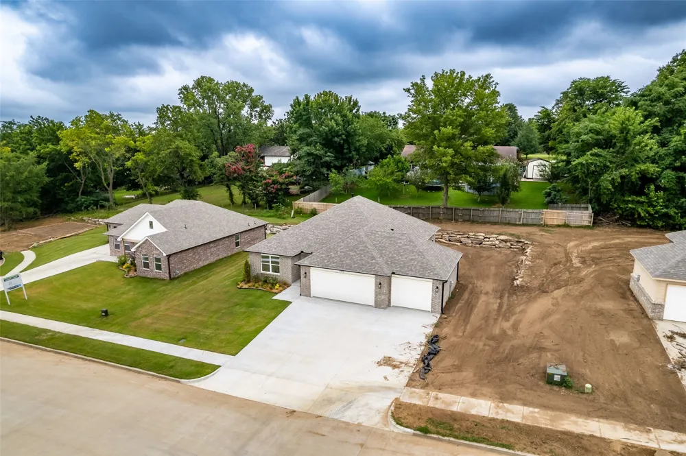 27436 E 125th Place S Coweta, OK 74429