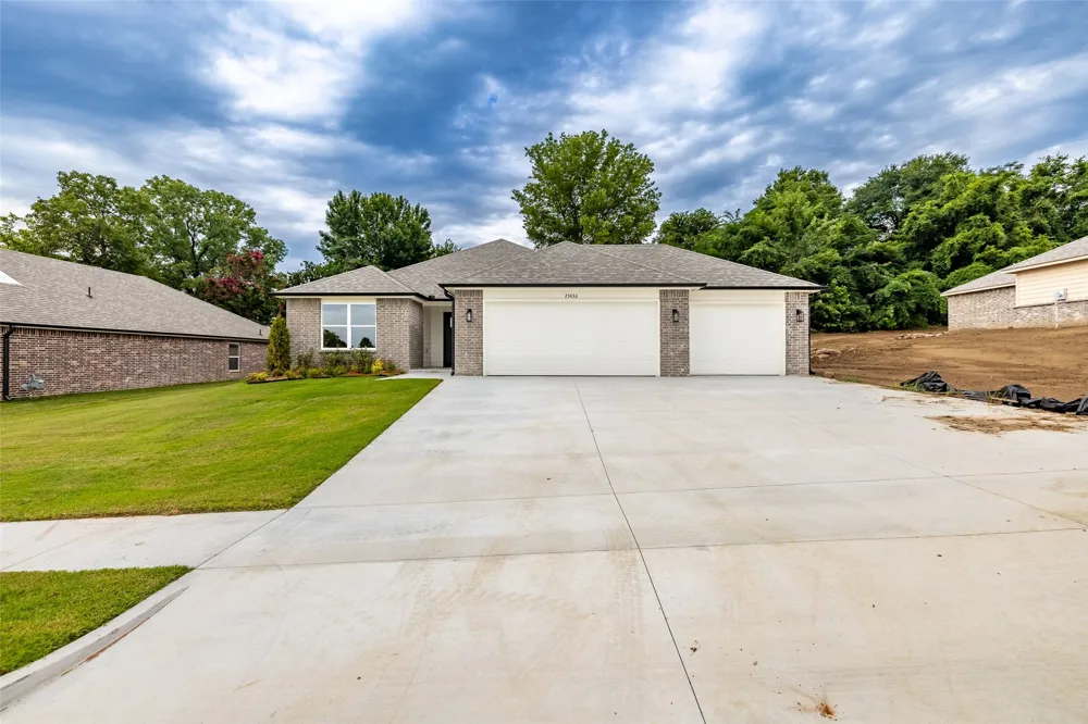 27436 E 125th Place S Coweta, OK 74429