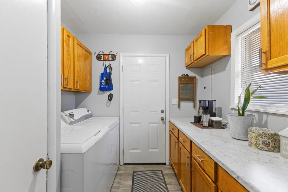 506 E Schmid Wynnewood, OK 73098