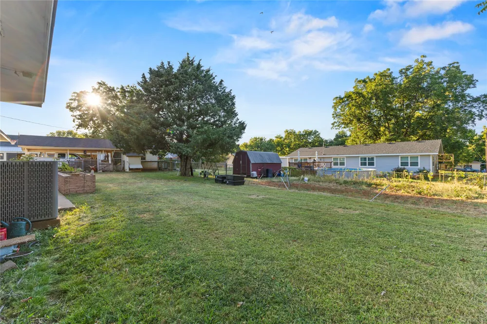 506 E Schmid Wynnewood, OK 73098