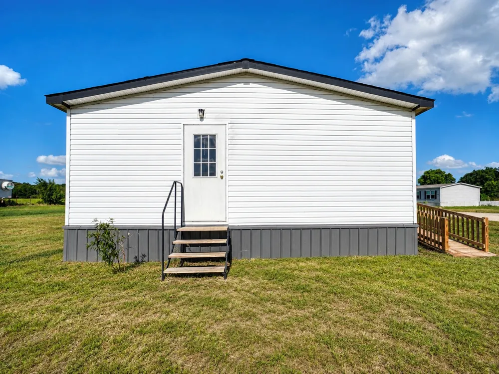 185 Cale Lane Calera, OK 74730