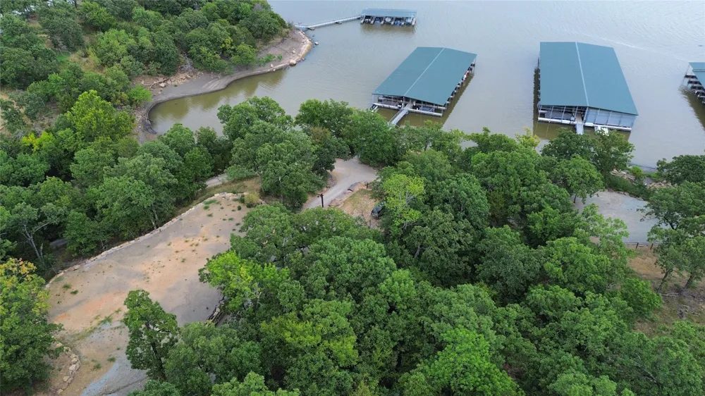 200 Stone Ridge Road Eufaula, OK 74432