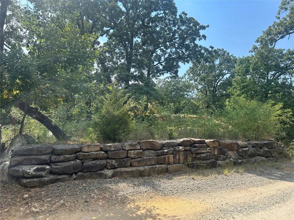 200 Stone Ridge Road Eufaula, OK 74432