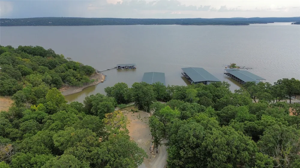 200 Stone Ridge Road Eufaula, OK 74432