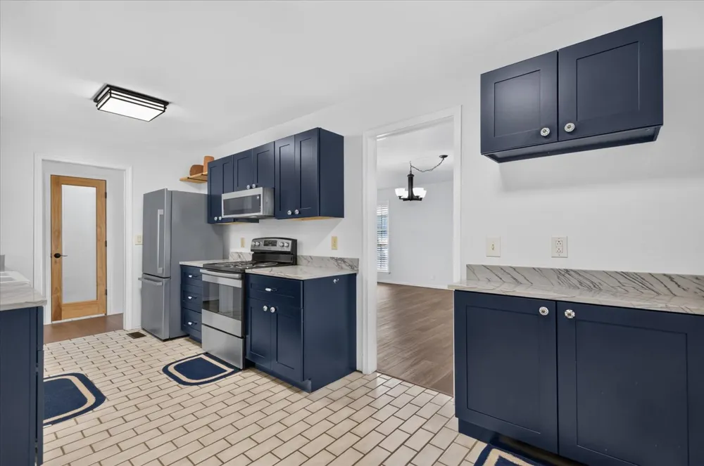21 SE Shadowlake Drive #21 Bartlesville, OK 74006