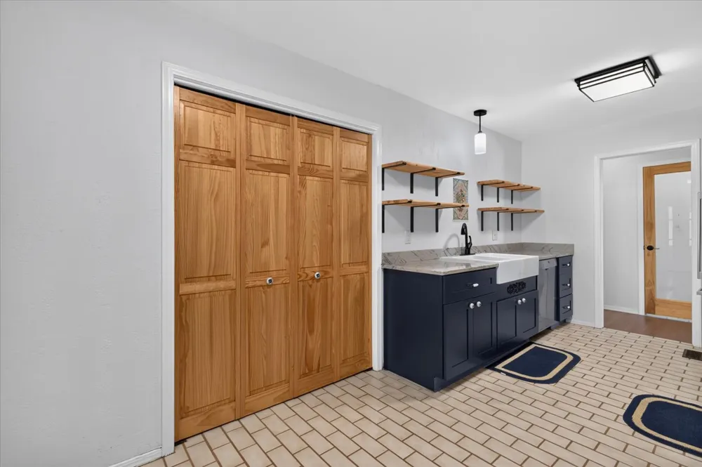 21 SE Shadowlake Drive #21 Bartlesville, OK 74006