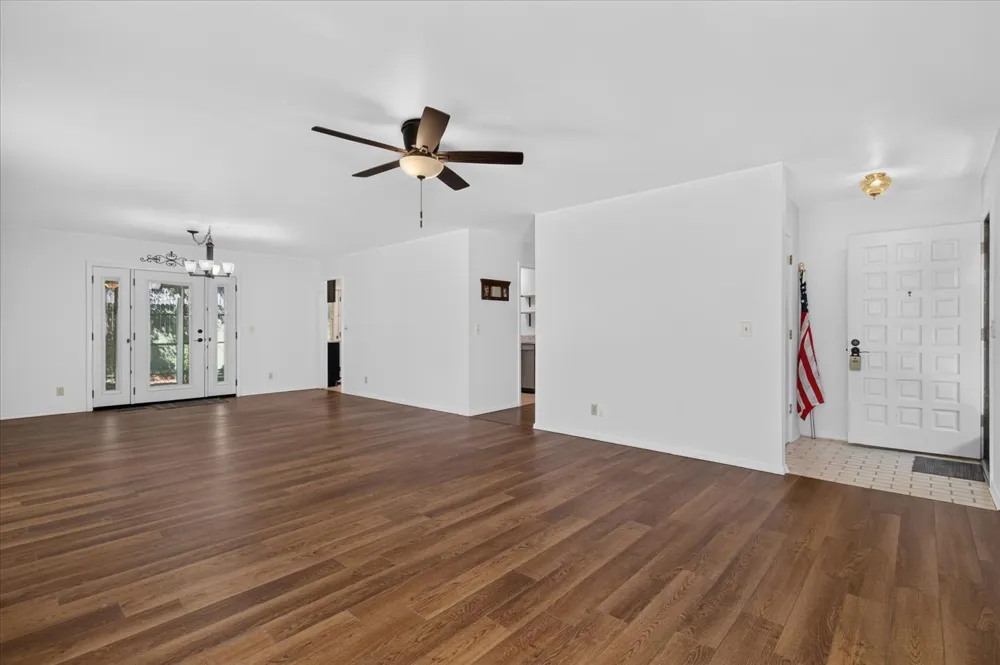 21 SE Shadowlake Drive #21 Bartlesville, OK 74006