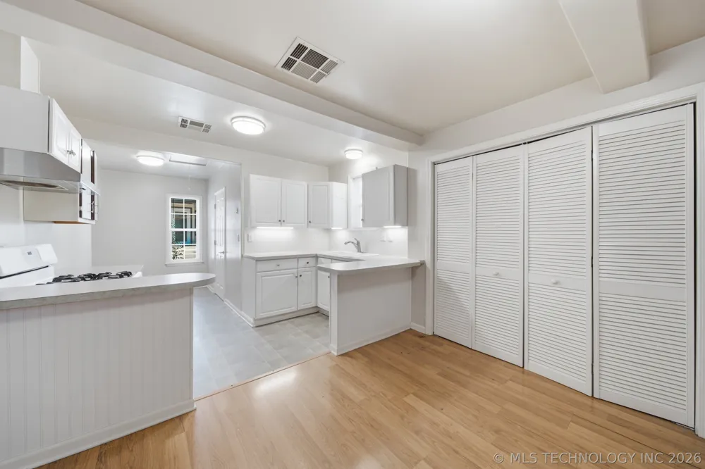1844 E 16th Place Tulsa, OK 74104