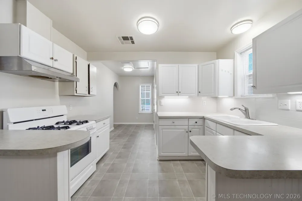 1844 E 16th Place Tulsa, OK 74104