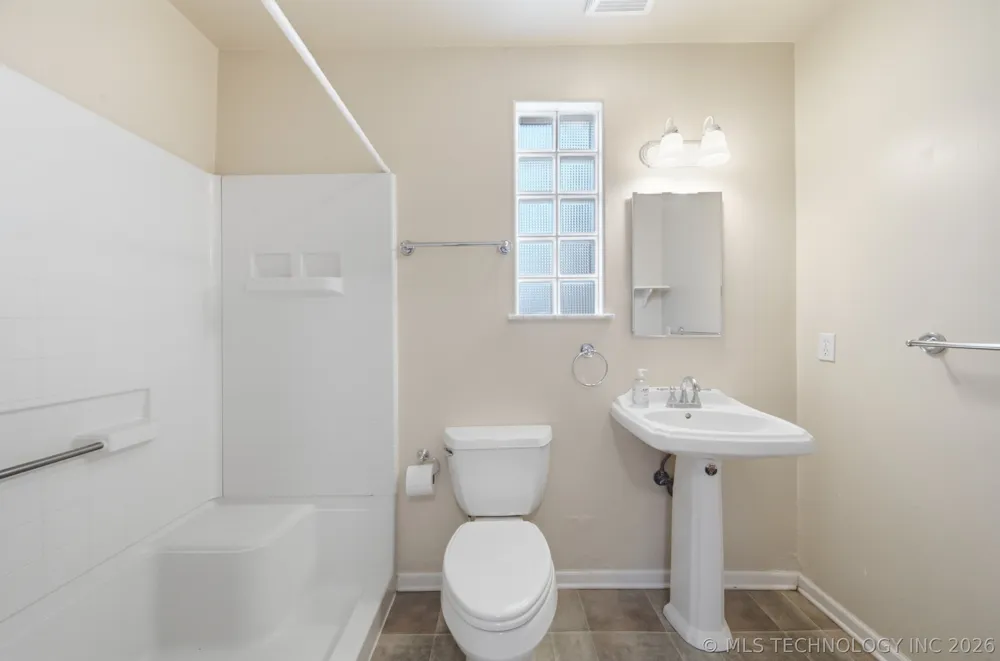 1844 E 16th Place Tulsa, OK 74104
