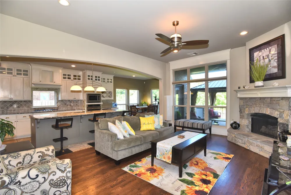 5916 S 13th Street Broken Arrow, OK 74011