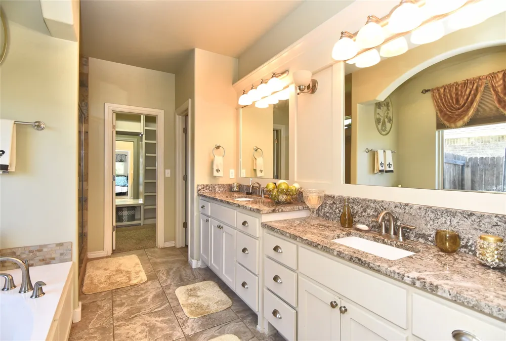 5916 S 13th Street Broken Arrow, OK 74011