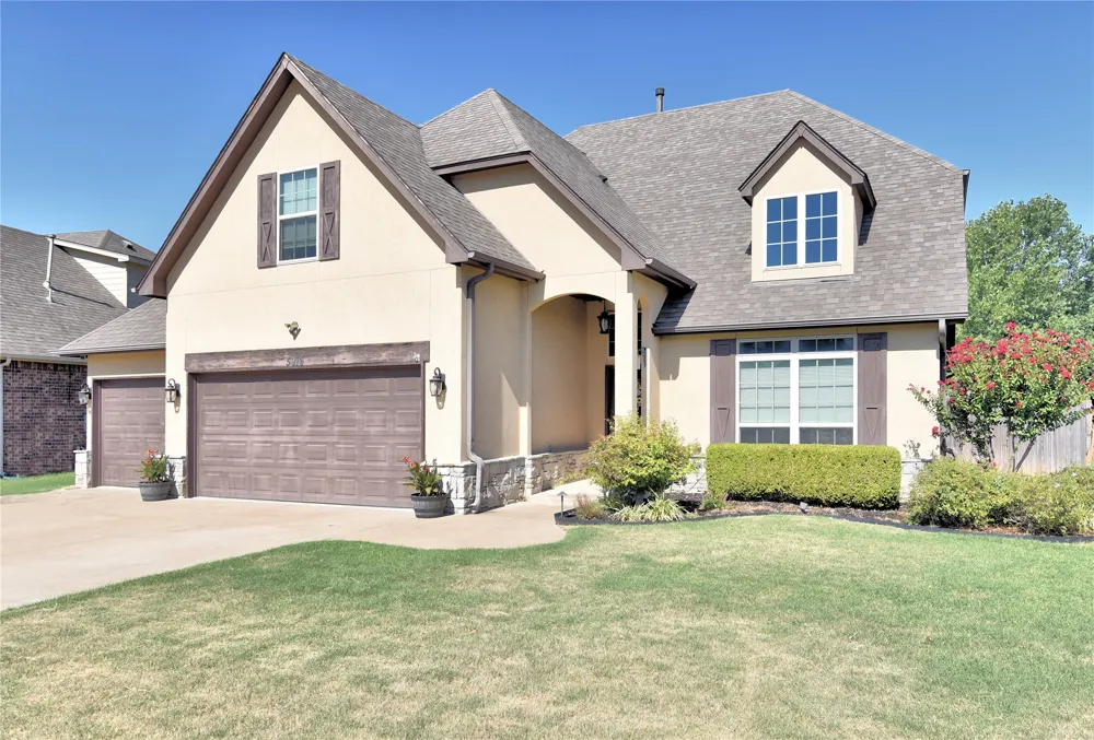 5916 S 13th Street Broken Arrow, OK 74011