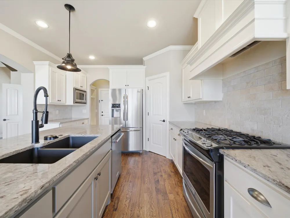6075 E 145th Street Collinsville, OK 74021