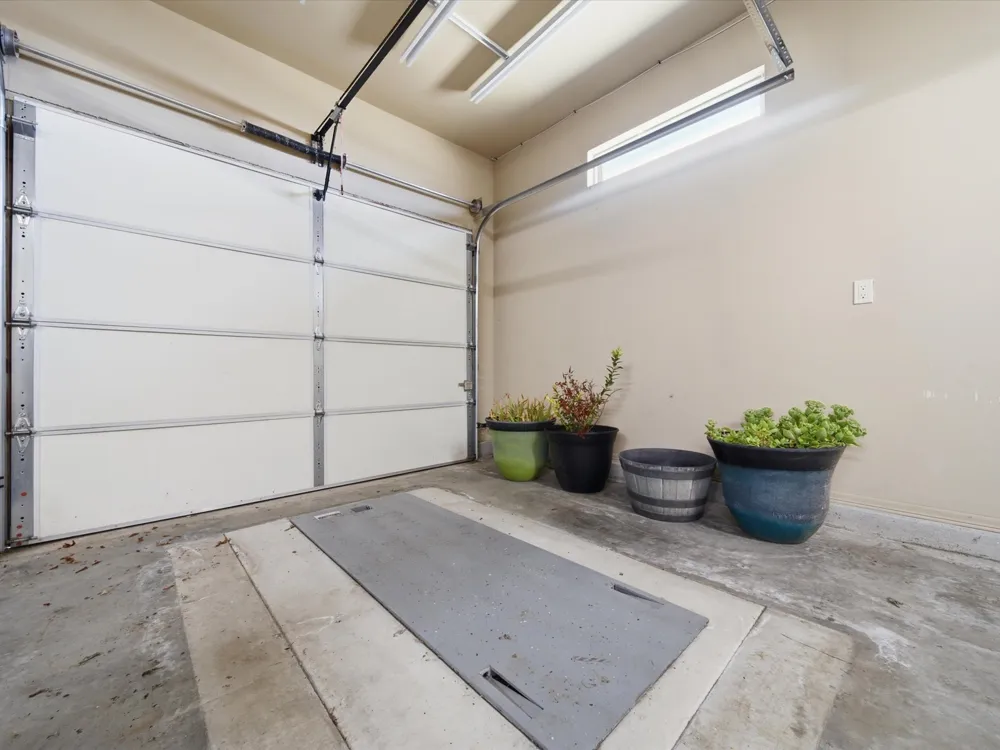 6075 E 145th Street Collinsville, OK 74021