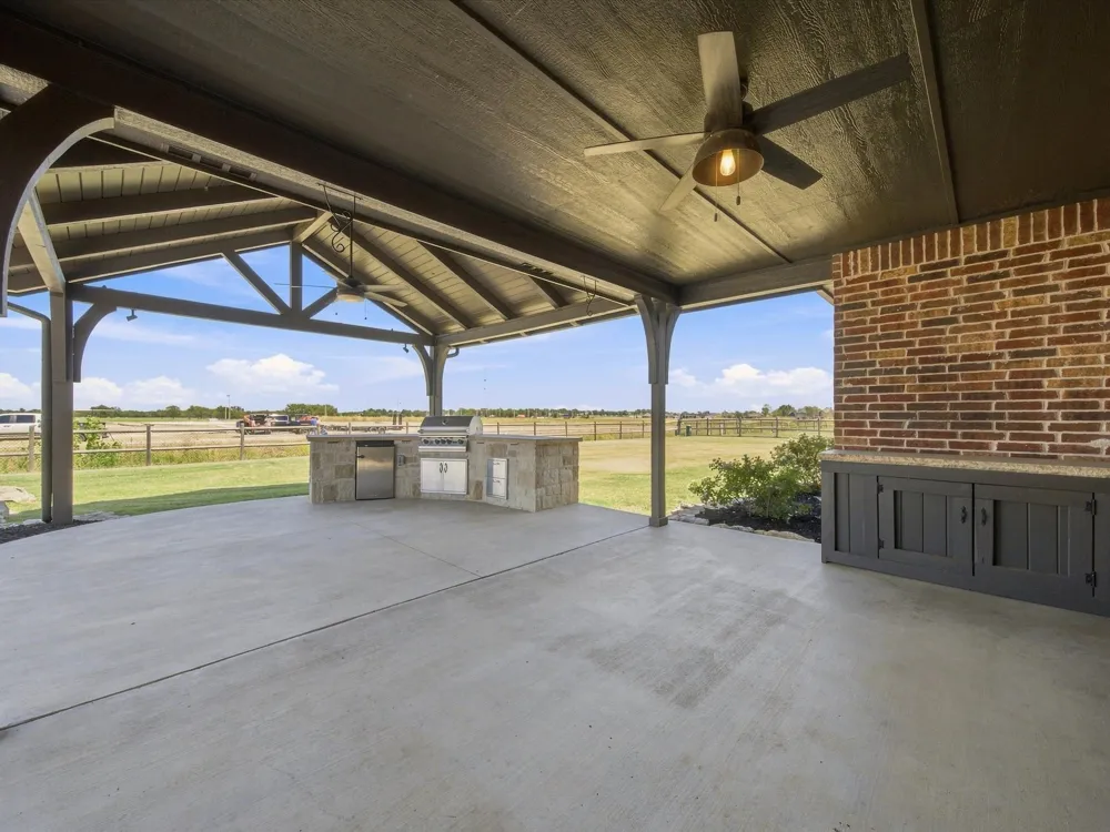 6075 E 145th Street Collinsville, OK 74021