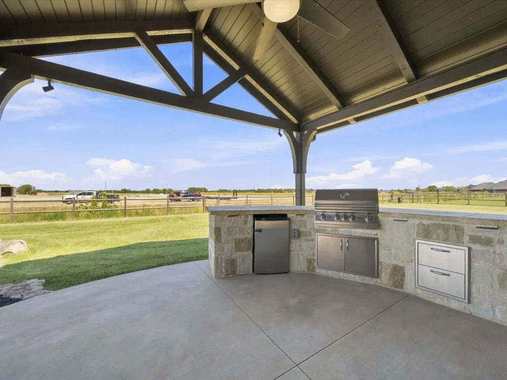 6075 E 145th Street Collinsville, OK 74021