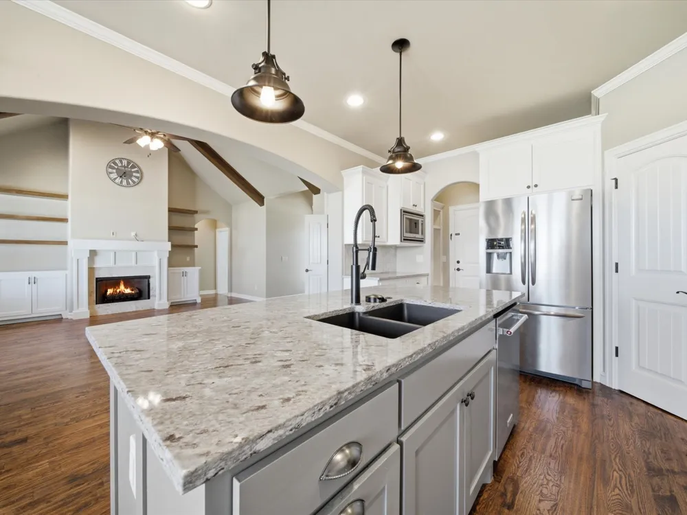 6075 E 145th Street Collinsville, OK 74021